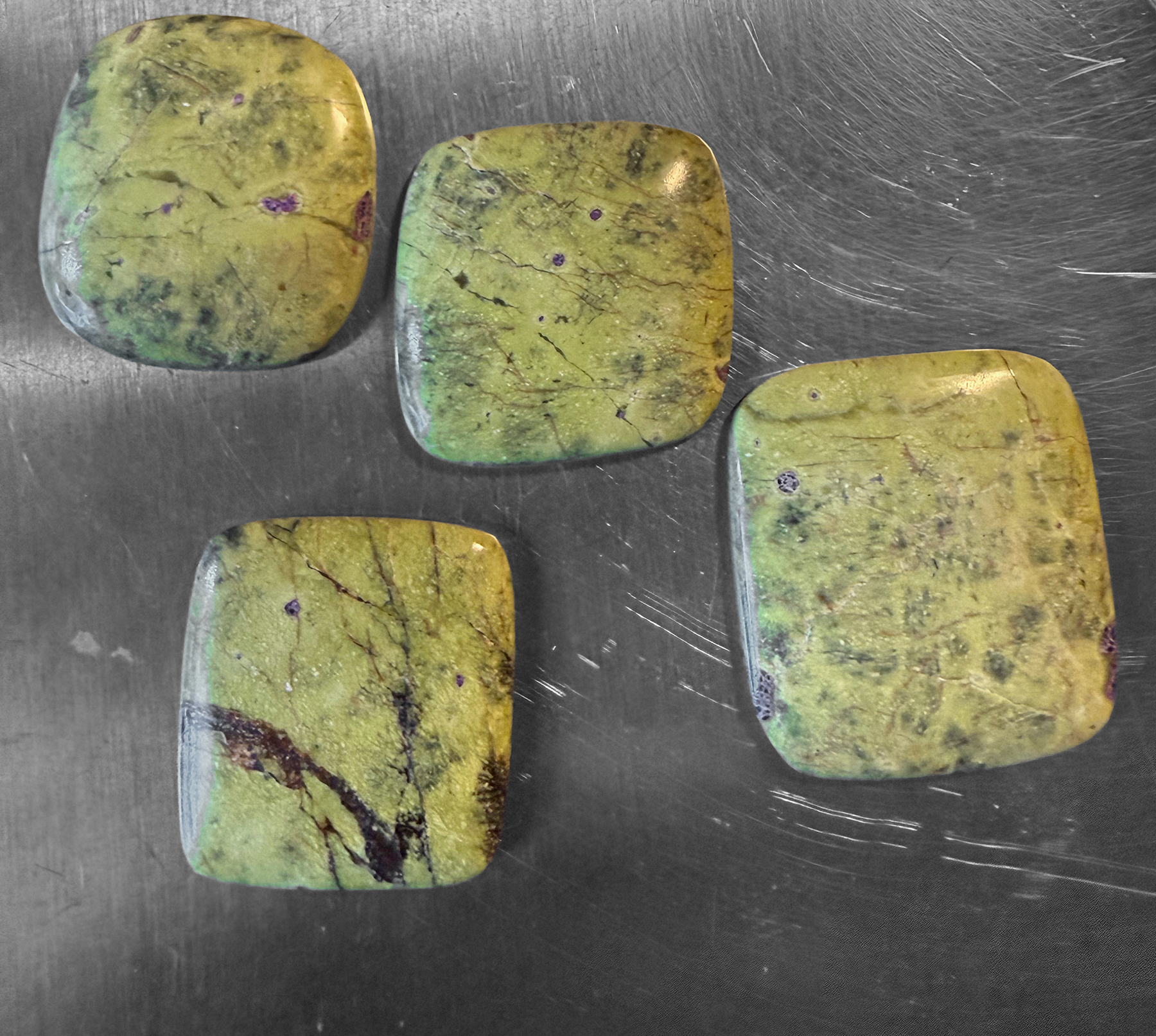Serpentine & Stichtite (Atlantisite) cabochons 2 dozen, from Tasmania