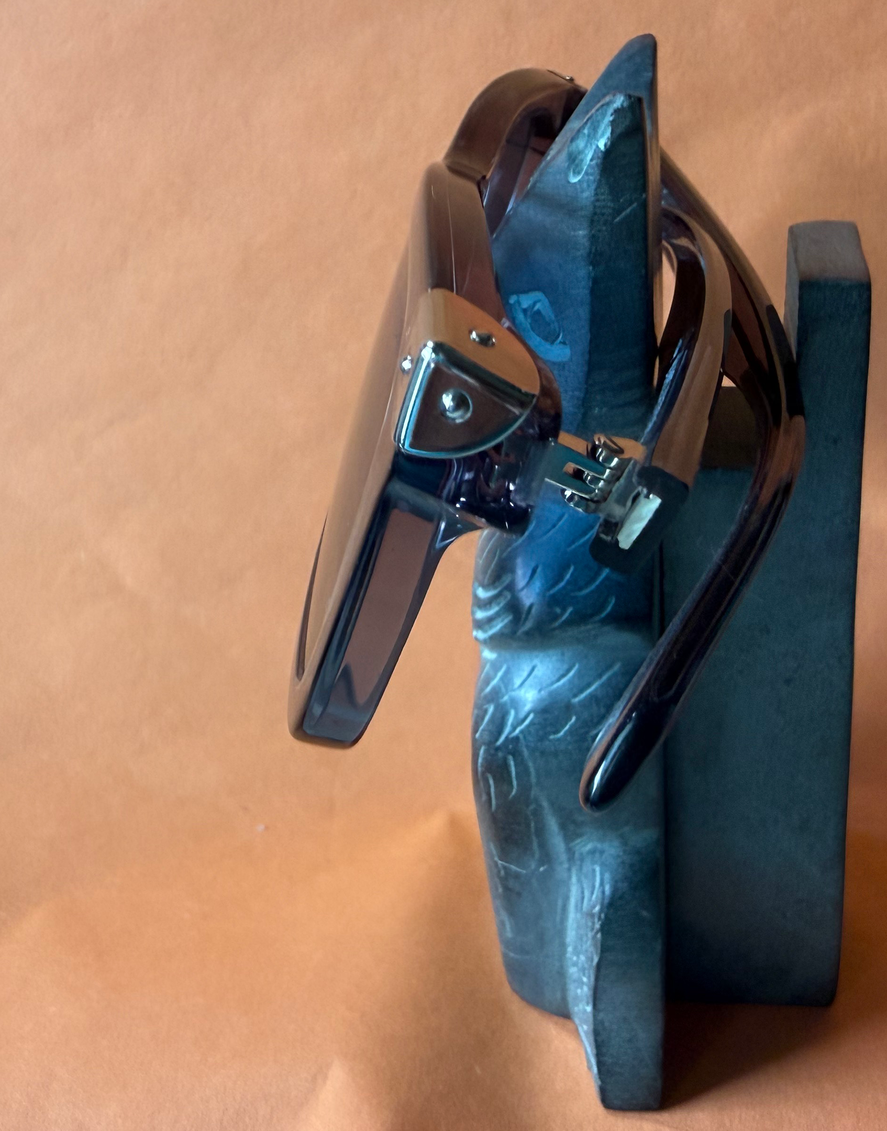 Kalpana Cat Stone Eyeglass Holder