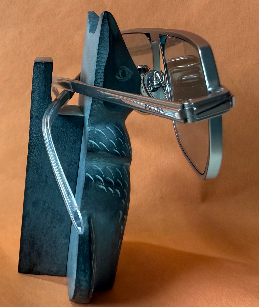 Kalpana Cat Stone Eyeglass Holder