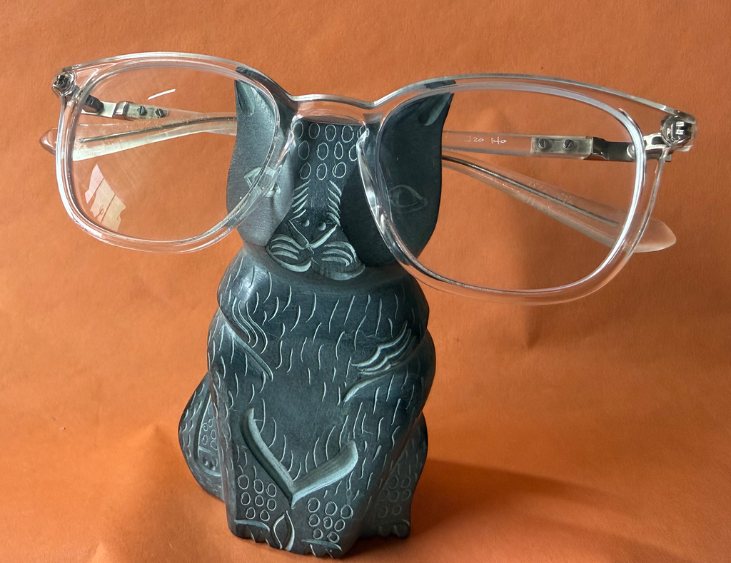 Kalpana Cat Stone Eyeglass Holder