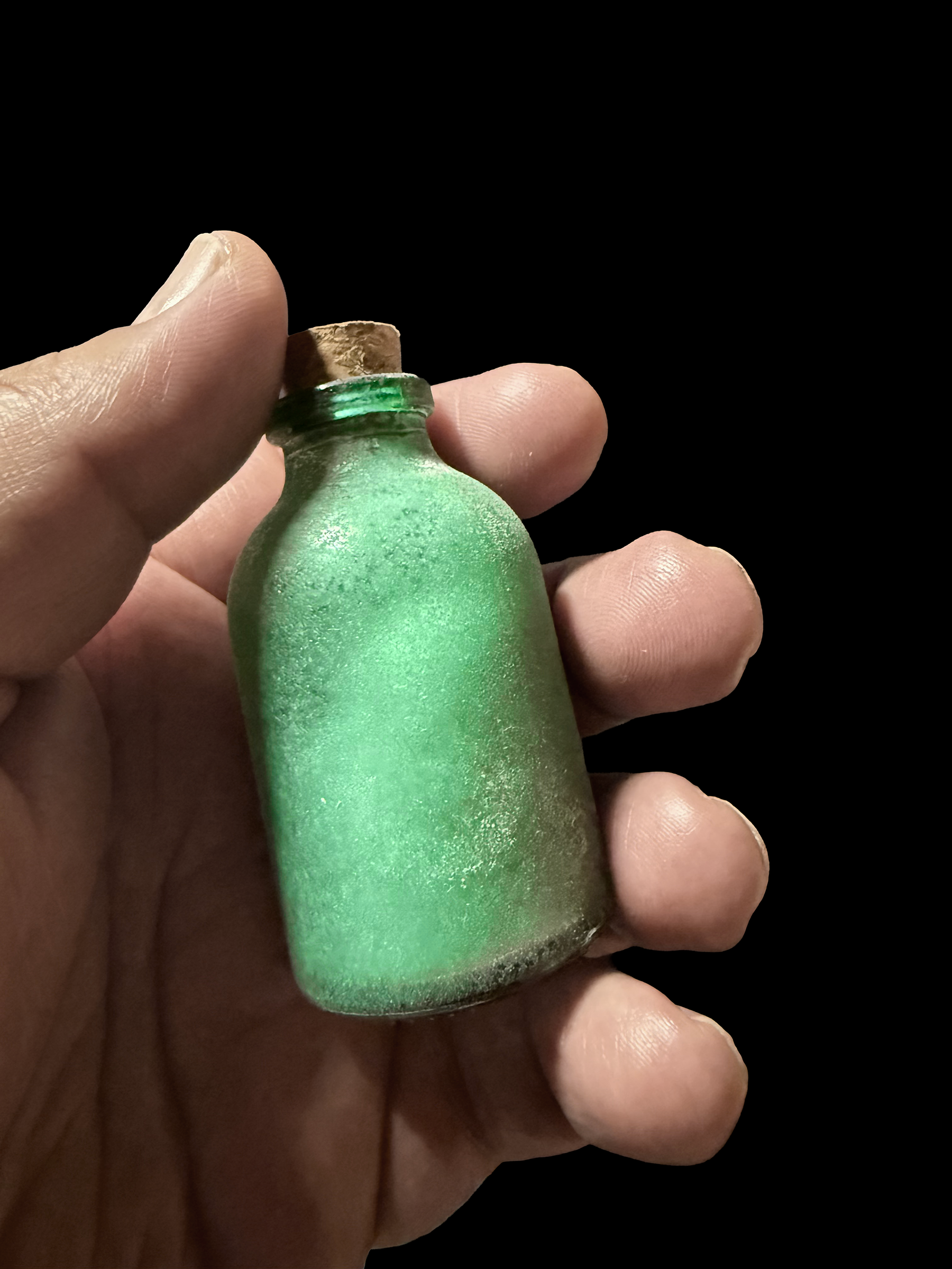 NRG2GO Bottle for Energetic Purification, Protection, & Amplification - Includes Genuine Herkimer Diamonds